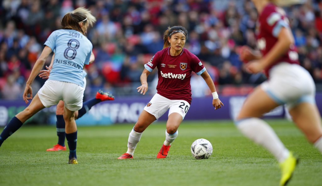 Tottenham Hotspur secure the loan signing of West Ham United midfielder Cho