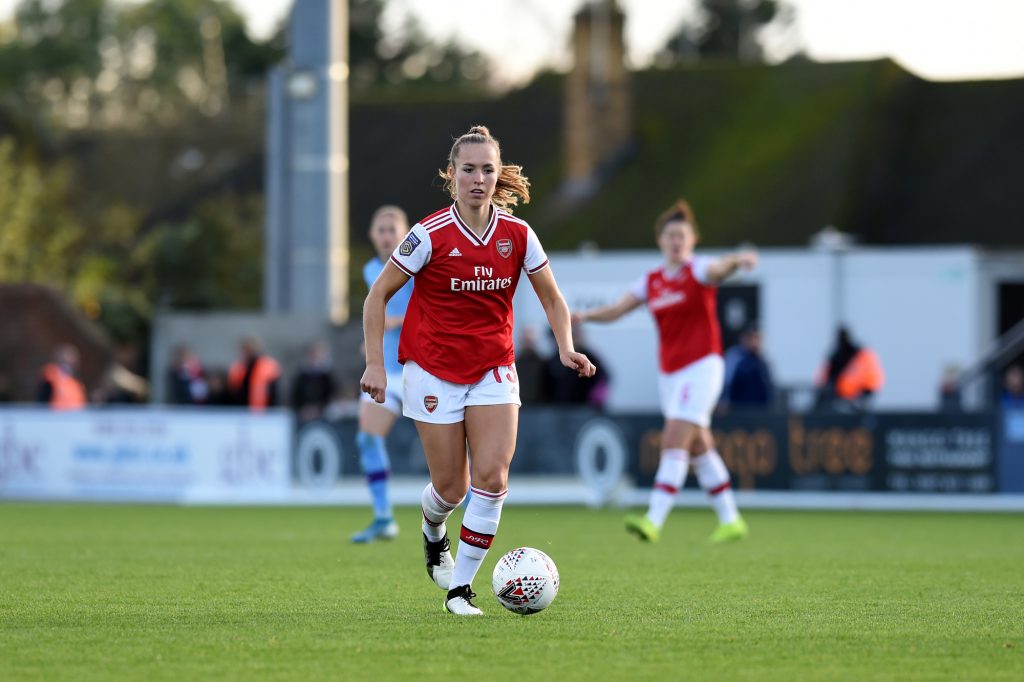 Swiss international midfielder pens new Arsenal deal