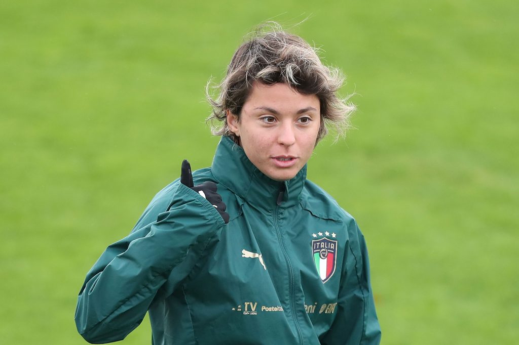 FEATURED: Who is rumoured Chelsea target Giacinti?