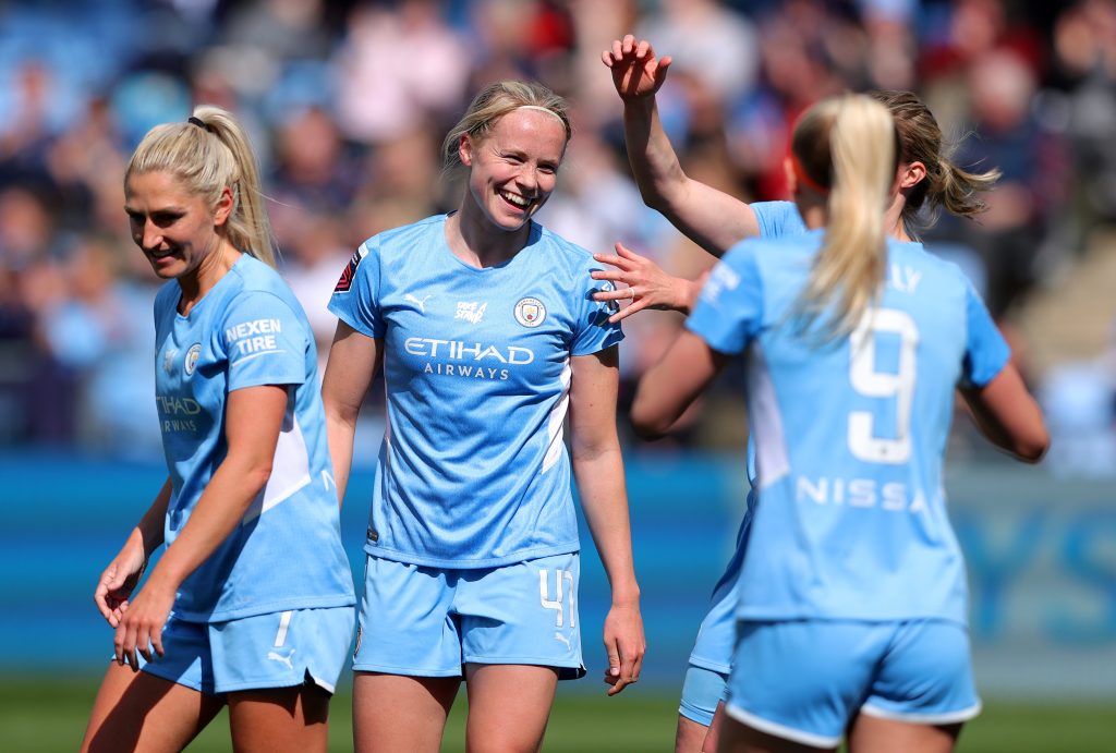 Manchester City continue push for third with victory over Leicester City