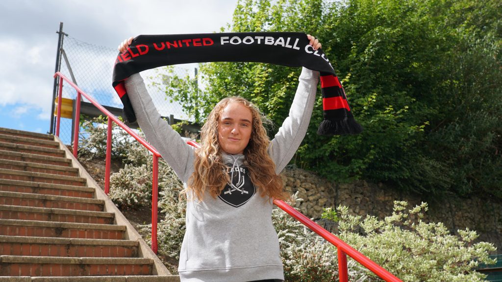 Defender Miller signs new Sheffield United deal