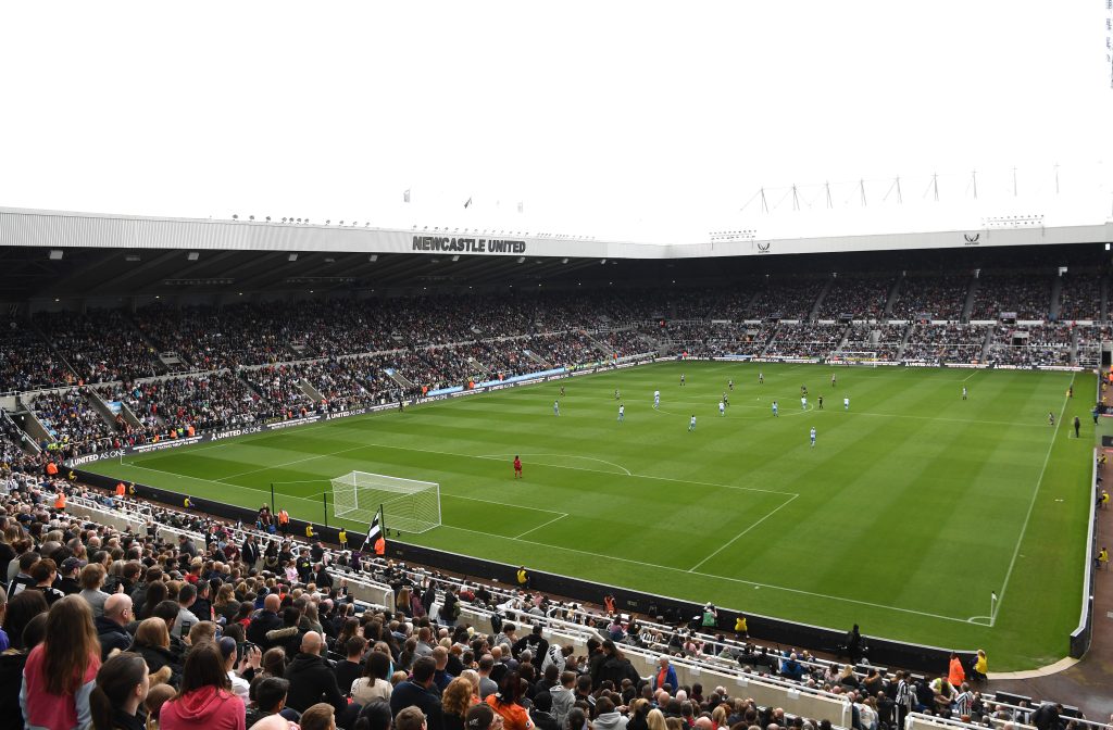 Former Sunderland pair Boyes and Burt join Newcastle United