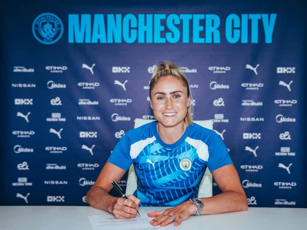Veteran defender Houghton signs one-year contract extension with Manchester City