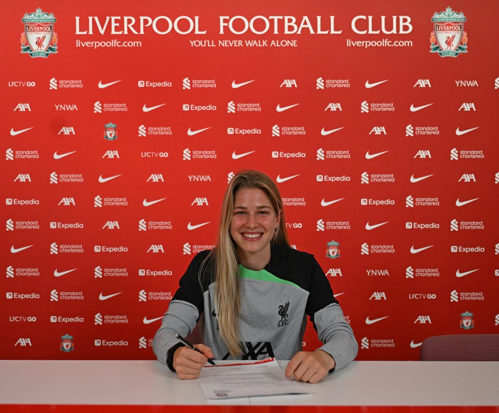 Liverpool sign Austrian international midfielder Höbinger