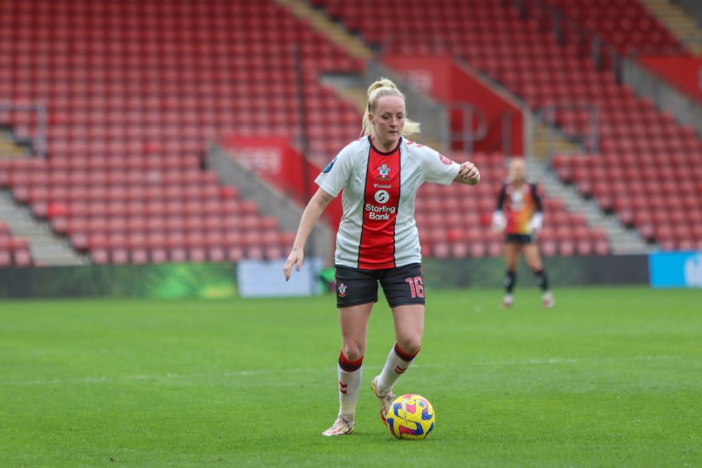 Former Reading midfielder Peplow secures permanent Southampton move