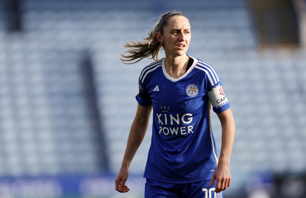 Leicester City captain Whelan announces retirement