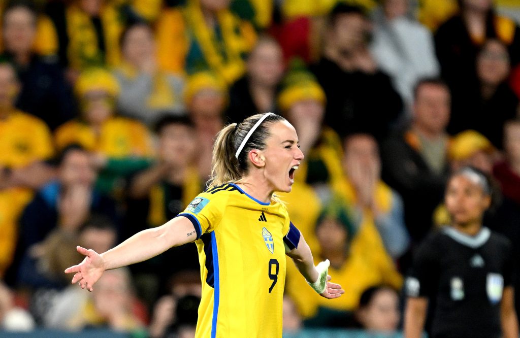 Experienced Swedish international forward Asllani linked with move to London City Lionesses