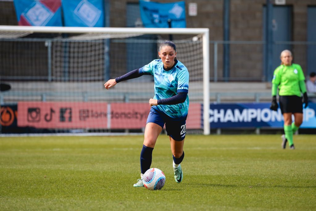 London City Lionesses sign defender Wilde on permanent deal