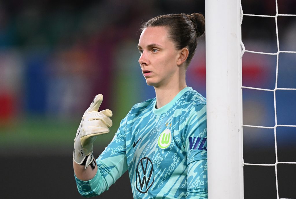 Arsenal sign German keeper Borbe