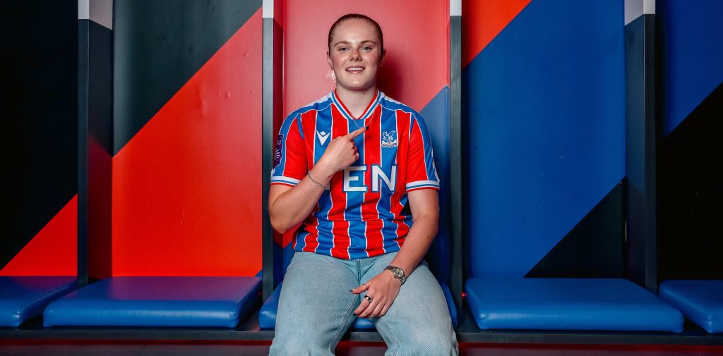 Crystal Palace sign Manchester United midfielder Watson on loan