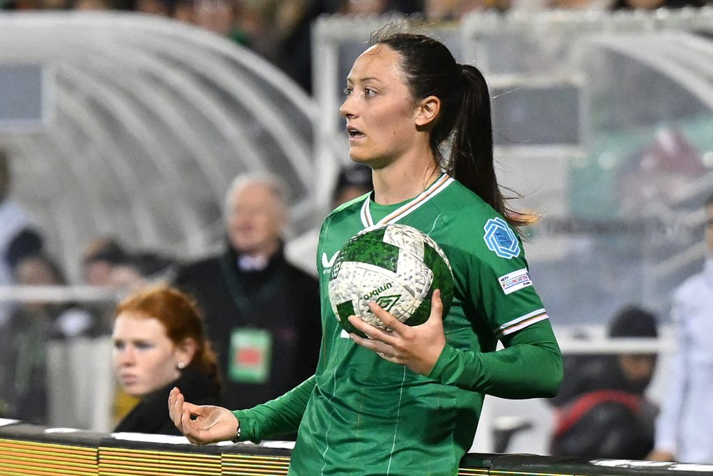 Former WSL defender Campbell announces retirement