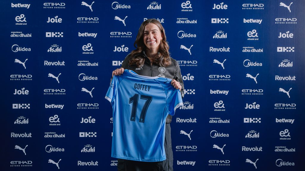 Manchester City sign United States international midfielder Coffey