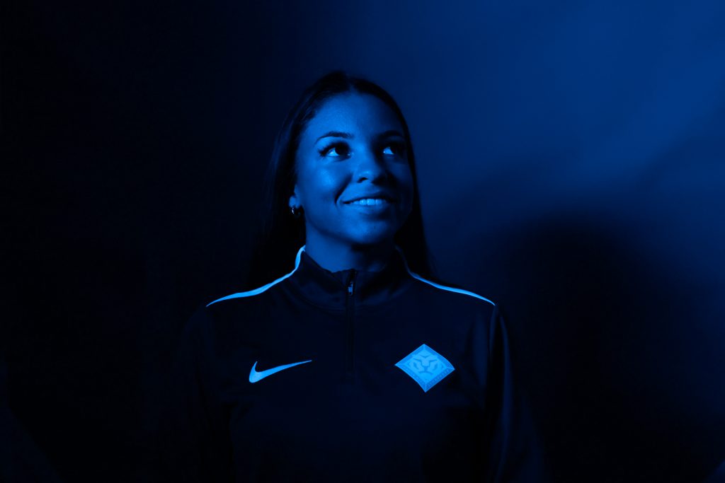 London City Lionesses sign French international ace Cascarino