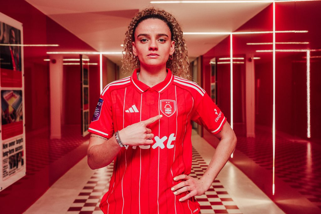 Nottingham Forest sign Liverpool forward Kiernan on loan