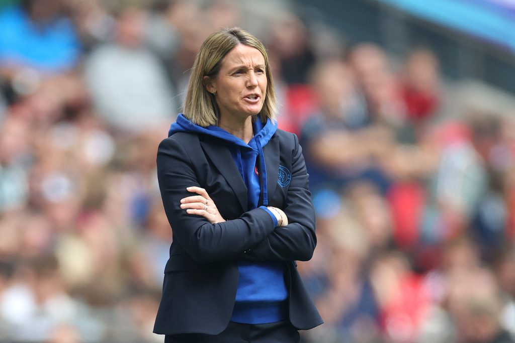 Chelsea boss Bompastor signs new deal