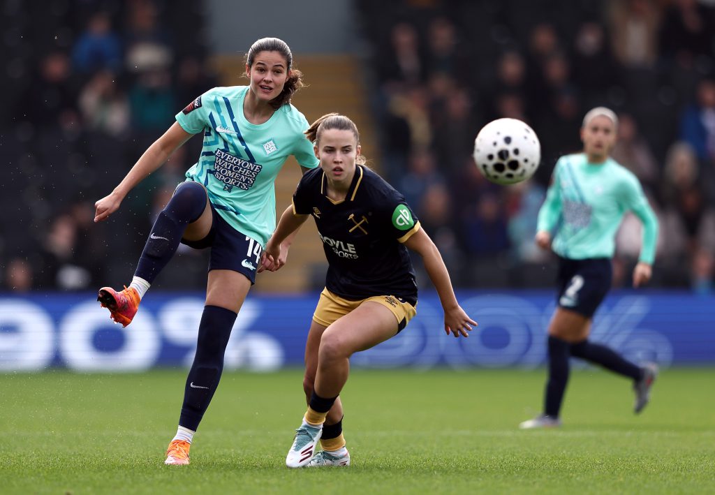 Bay FC sign West Ham United defender Denton