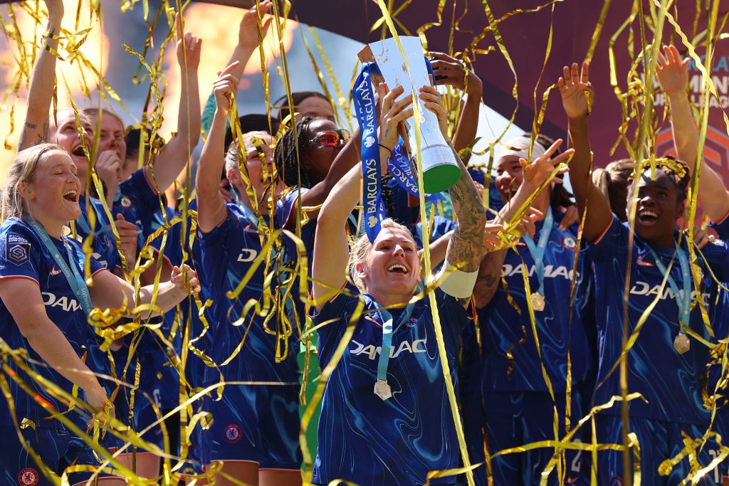 Chelsea defender Bright announces retirement