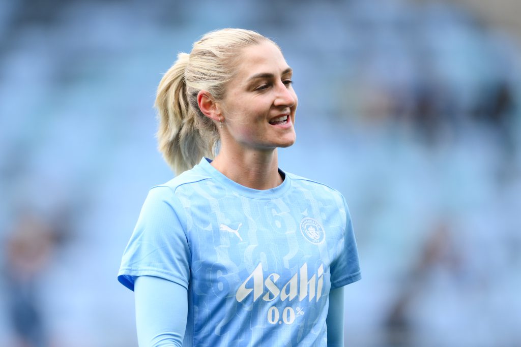 Manchester City midfielder Coombs to retire
