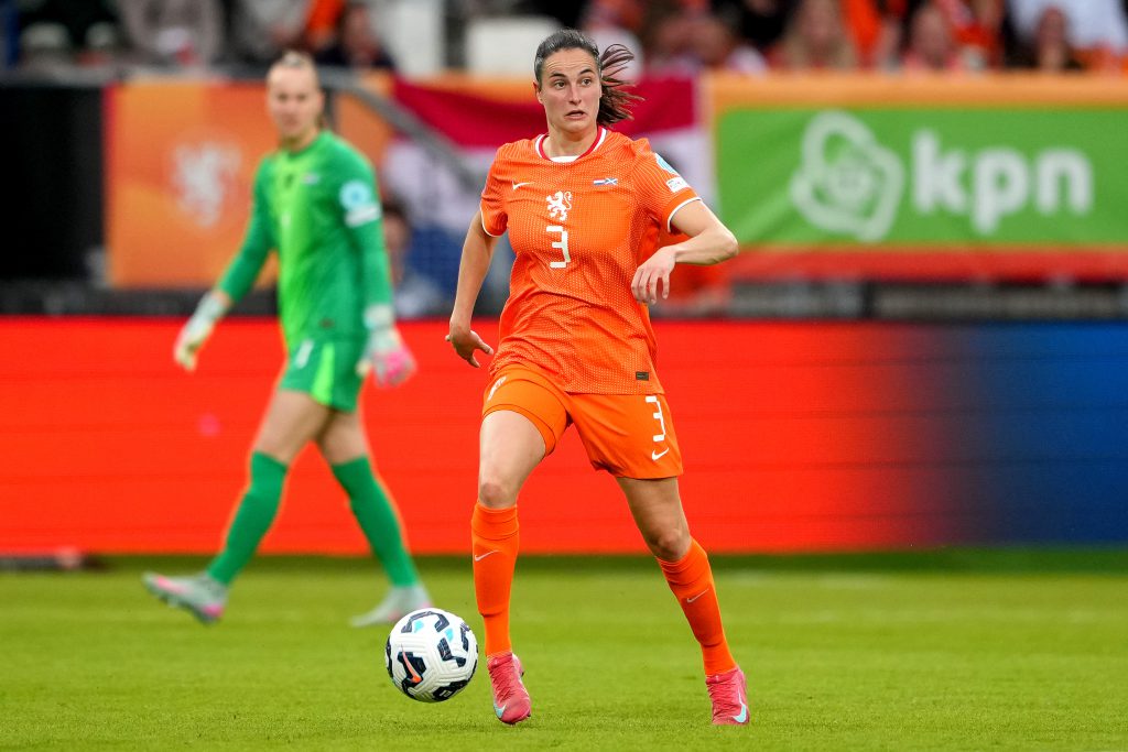 Spurs sign Dutch international defender Dijkstra