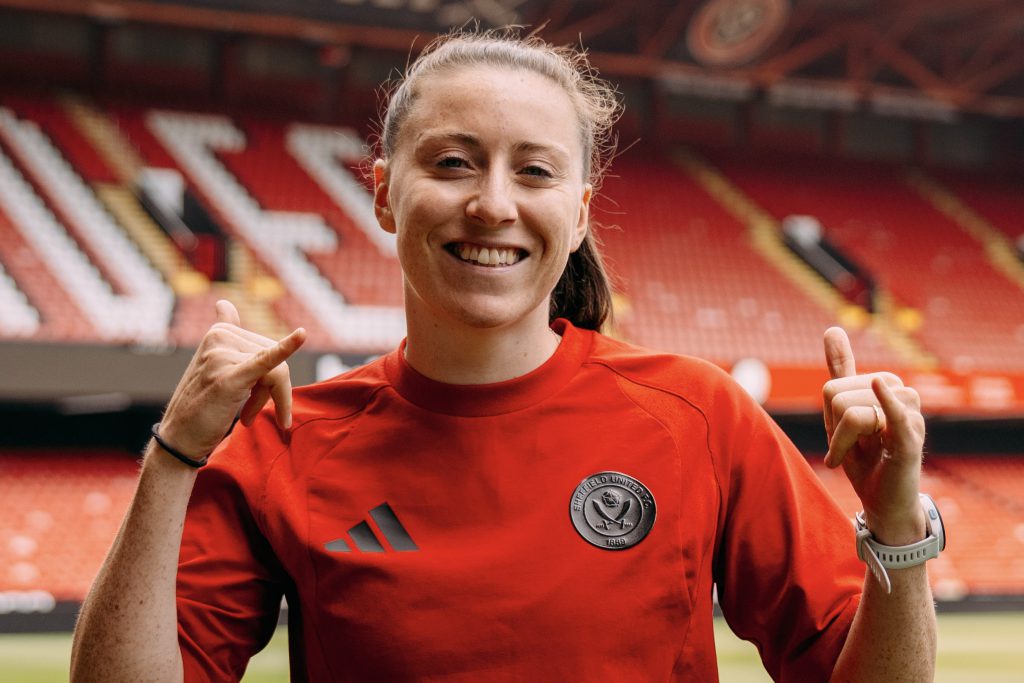 Sheffield United sign former Birmingham City forward Quinn
