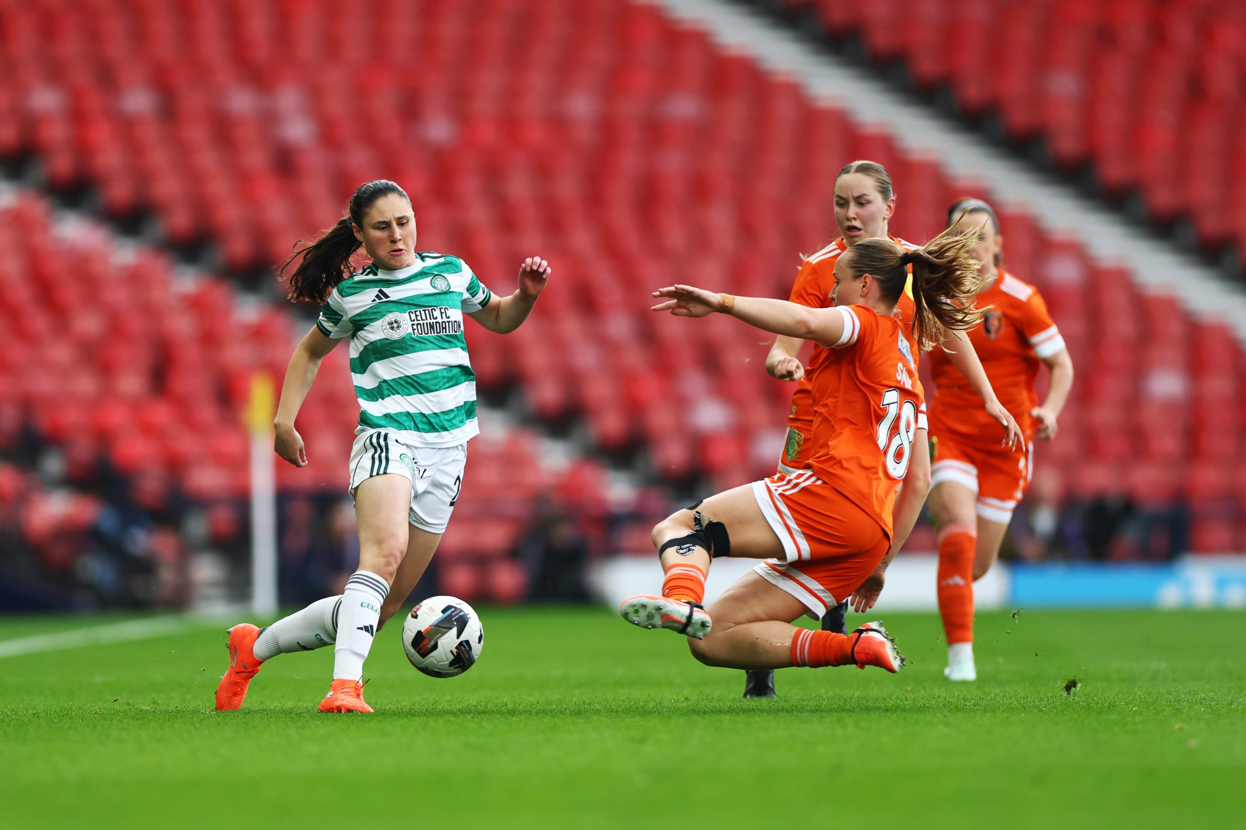 Ipswich Town sign Celtic full-back Lawton
